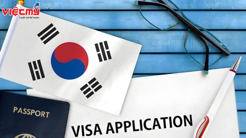 What kinds of documents are included in the Korean visa application form
