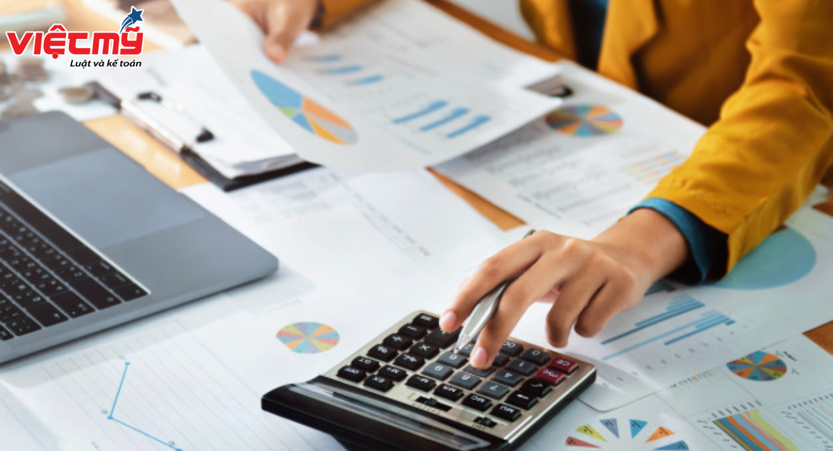 Tax accounting services Ha Noi: Saving costs for businesses